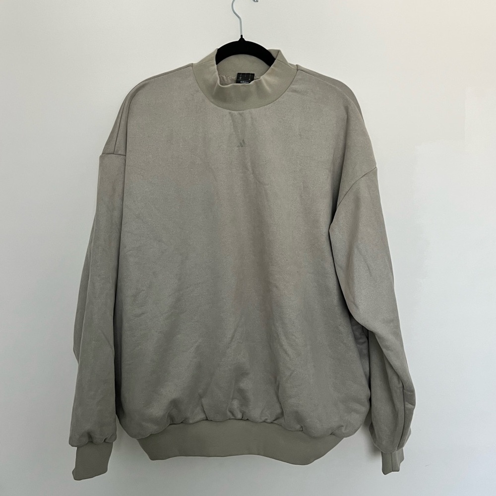 adidas Men's Light Gray Green Crewneck Sweater Basketball
